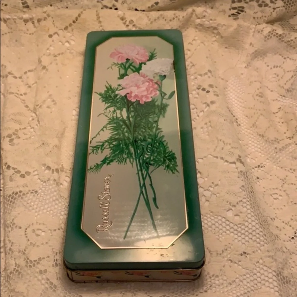 Vintage Napkins and more ⚠️ Light Stains - Estate Sale Fun Box -  👇
